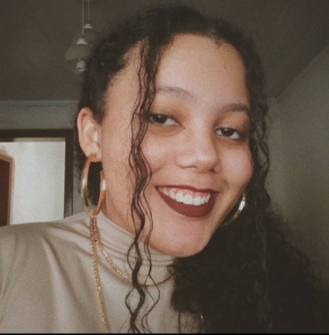 Foto de perfil de Anna Helena - Trainee de Direção