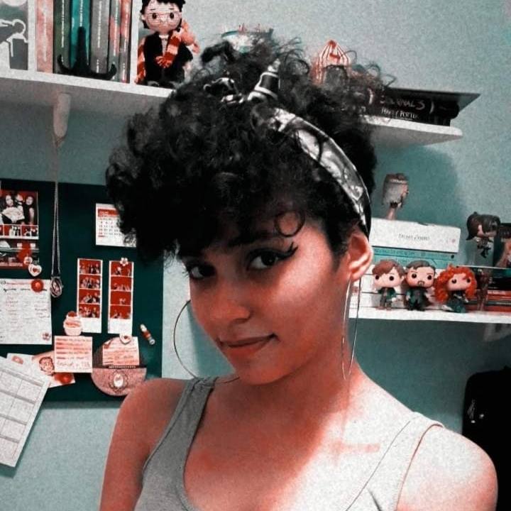 Foto de perfil de Roberta Giovana Esteves - Chargista