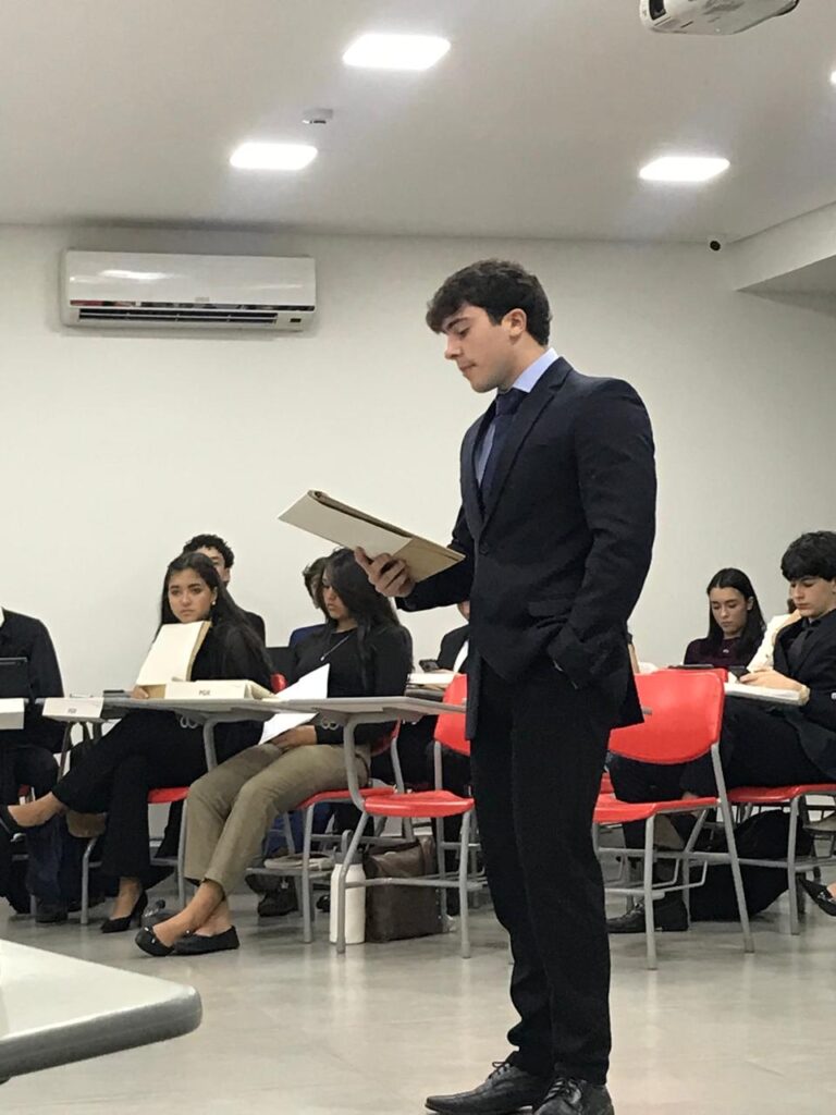 Liberdade de Expressão, Fake News e os Limites da Democracia